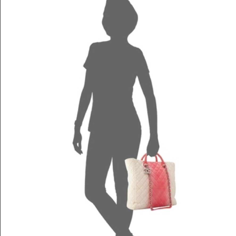 CHANEL OMBRÉ Grand Shopping Tote EC - Picture 3 of 12